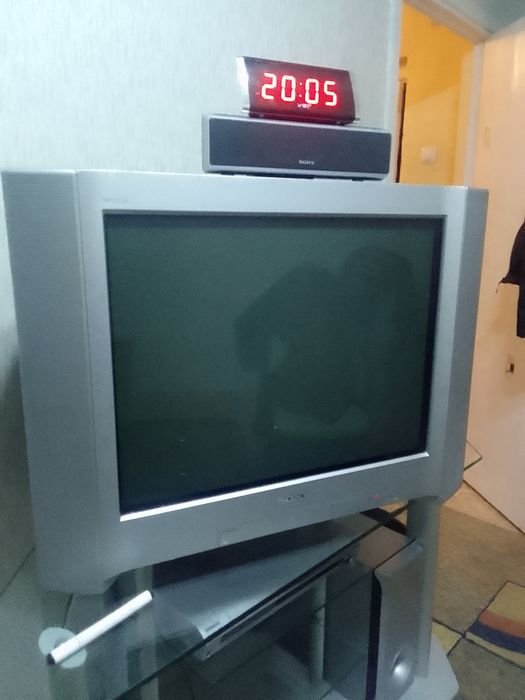 Продам телевизор