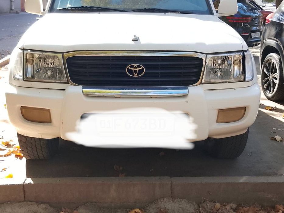 Тойота машинани вараси ва туманни вари