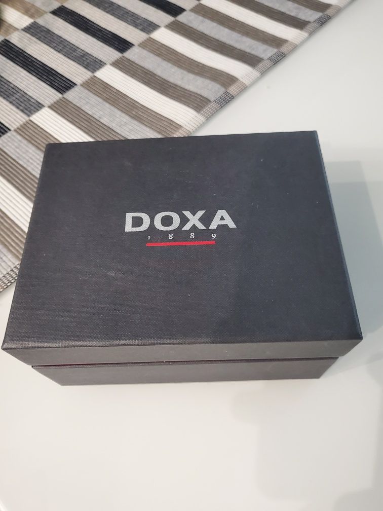 Швейцарски дамски часовник Doxa