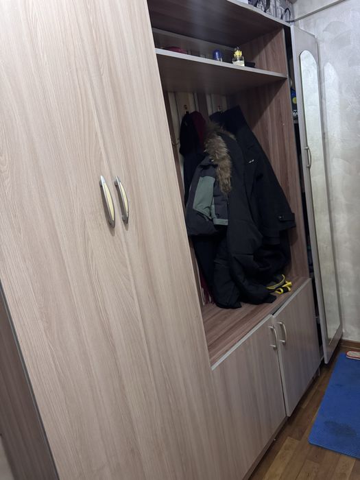 Продам прихожую