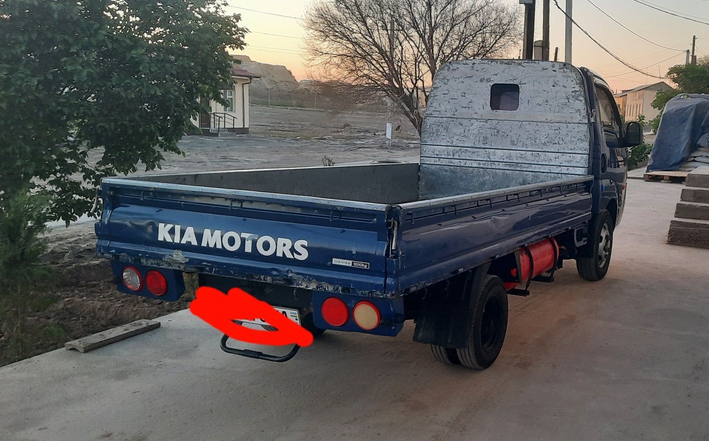 Kiya bònggo sotiladi
