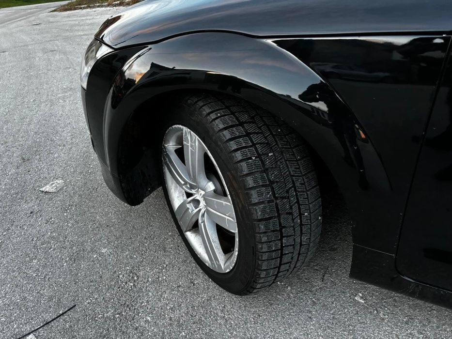 Audi TT новият модел всичко редовно и обслужено