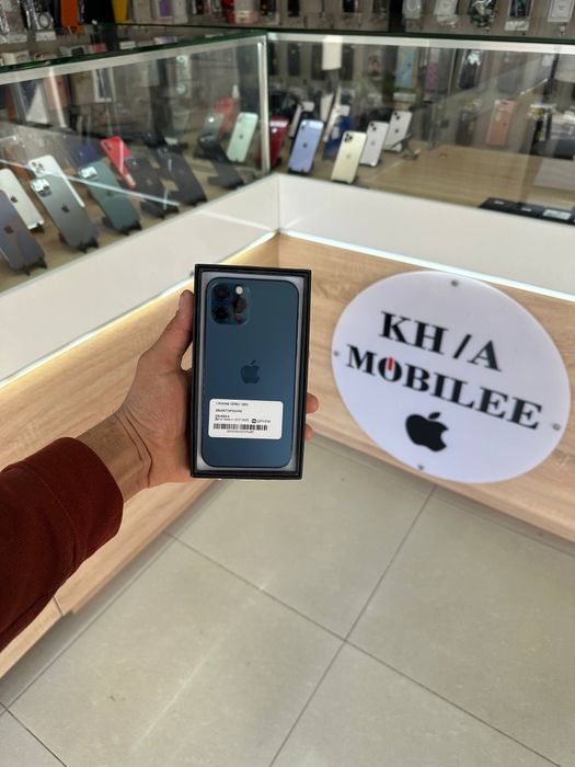 Iphone 12 pro.     .