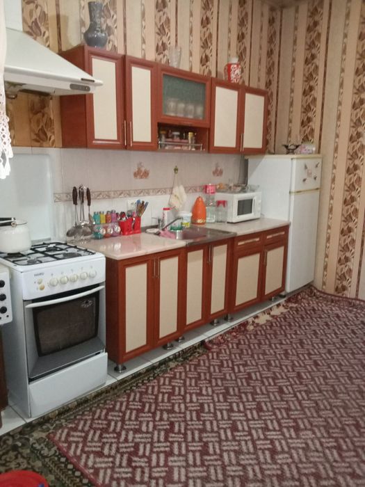 Toshkent tumani abdurahmonda 3sutu uy sotiladi 110000$min 5ta hona