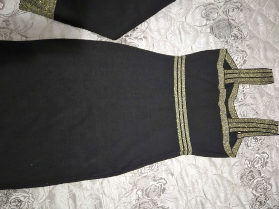 Дамски комплект рокля и жилетка