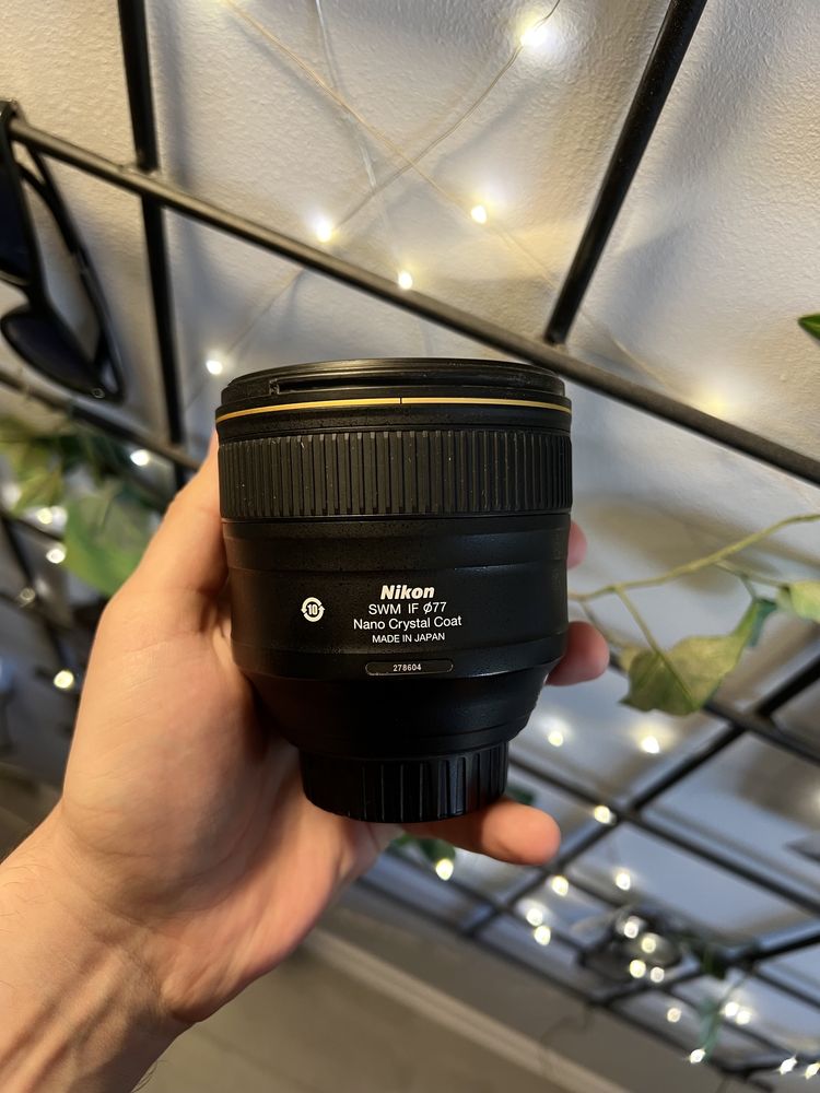 URGENT! Nikon 85mm f/1.4G - la cutie, impecabil