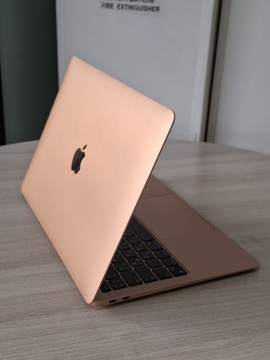 MacBook Air M1 2020