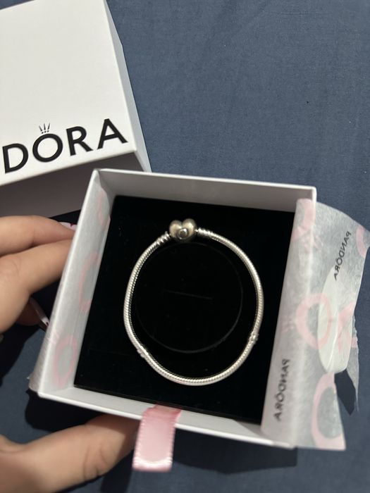 Чисто нова Pandora гривна