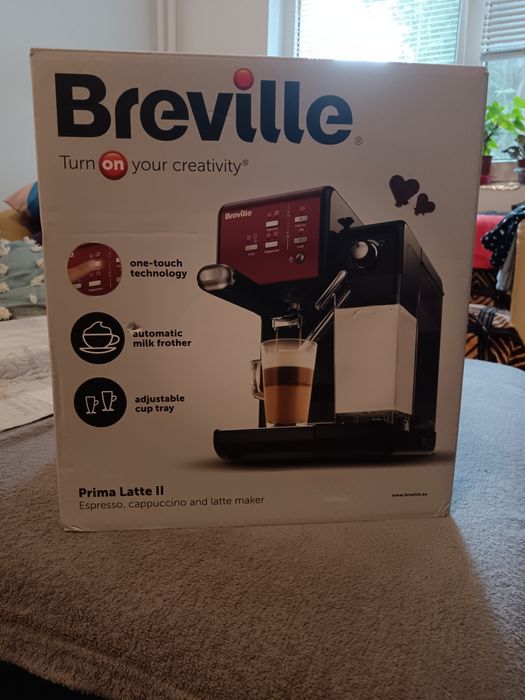 Expresor de cafea Breville.
