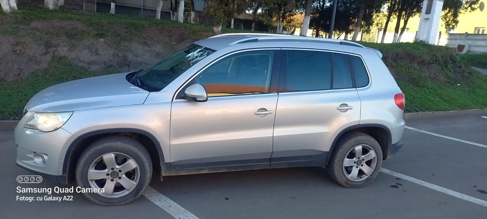 Vând Volkswagen Tiguan