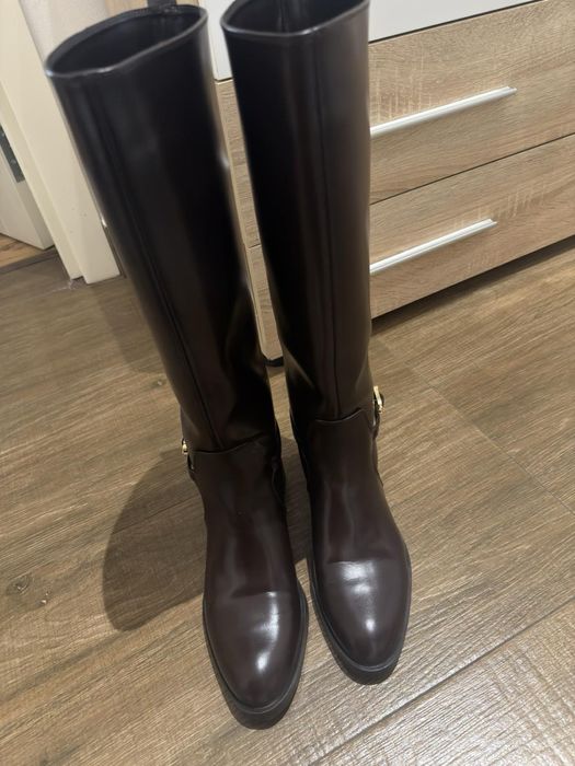 Кафяви ботуши Zara