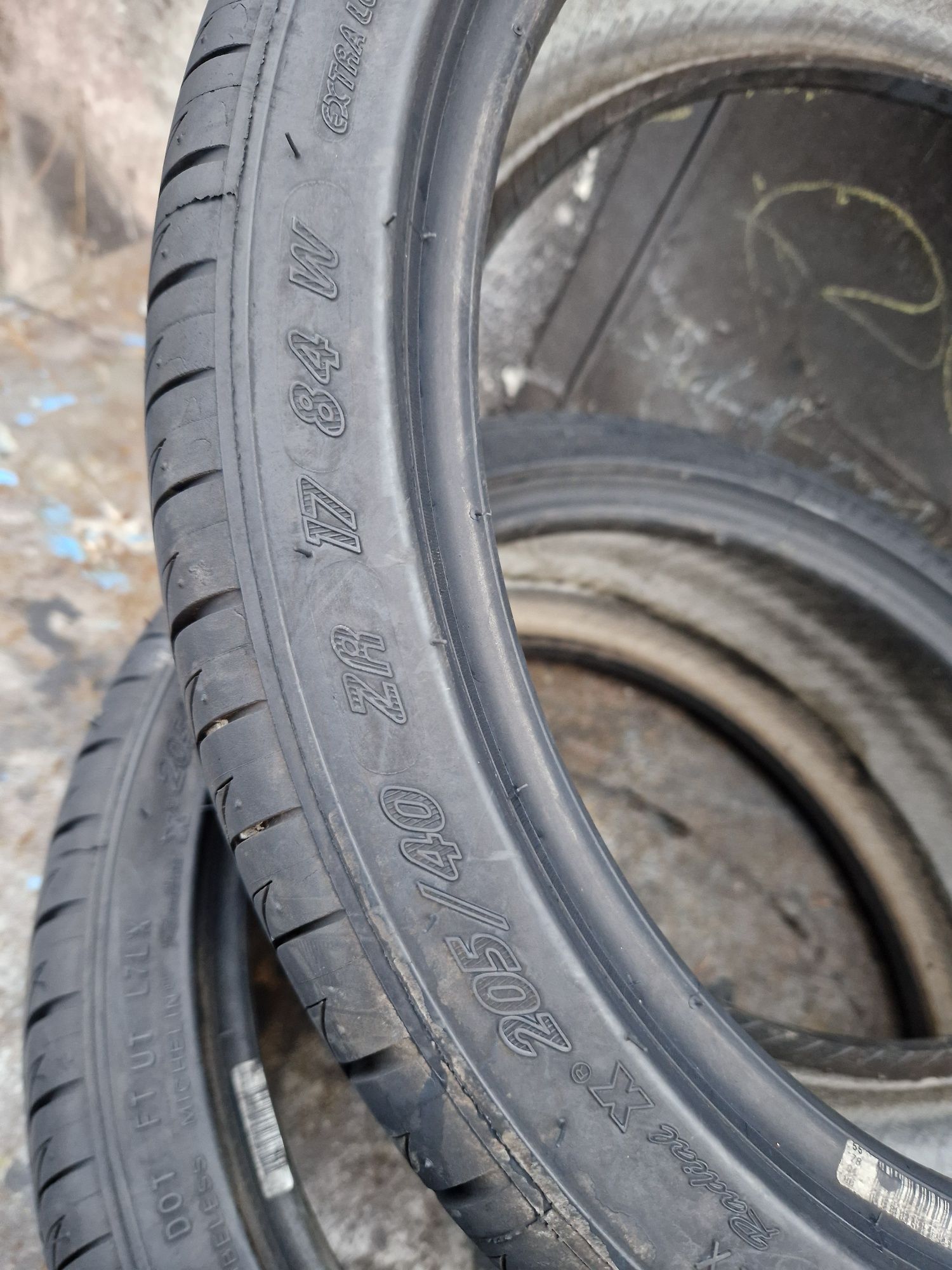 2 Anvelope noi Michelin  205 40 R17 de vara