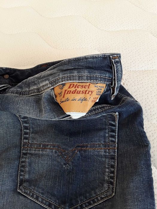 Diesel чисто нов дънков панталон