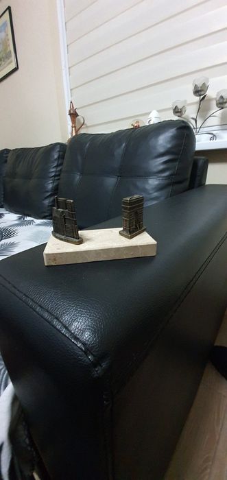 Метална статуетка Париж