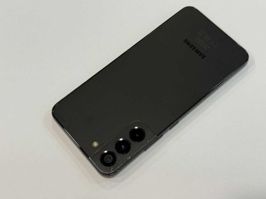 Samsung Galaxy S22+ – 256GB / 8GB RAM