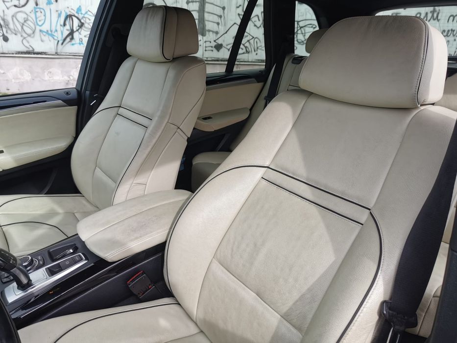 Vând/schimb BMW X5 4.0D