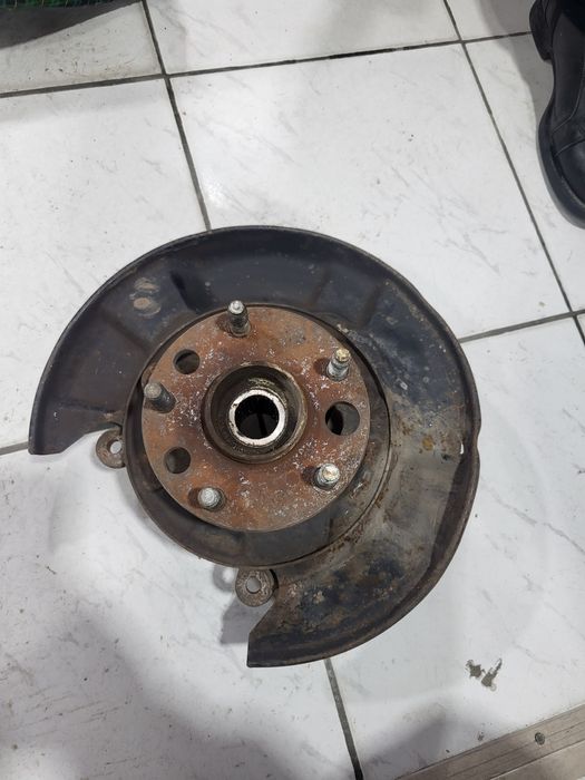 Запчасти на лексус