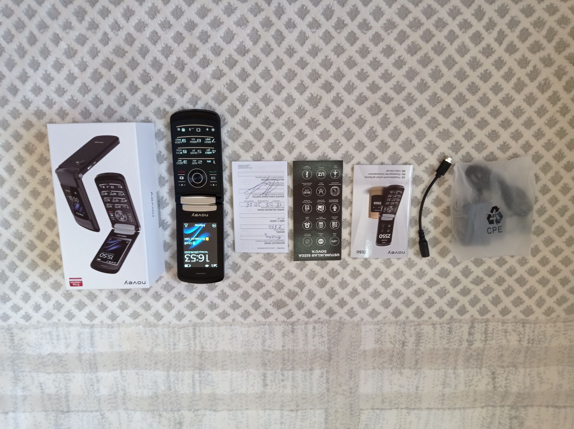 Novey Z550 yangi ozimi telefonim novey novey novey novey nove