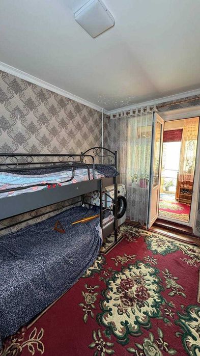 Заканал  28-мактаб 1 қаватда 2 хонали квартира сотилади. ID: 1455