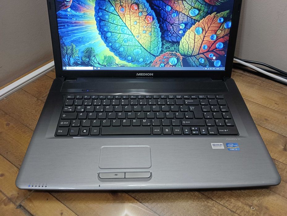 Лаптоп Medion Akoya E7222/  17"