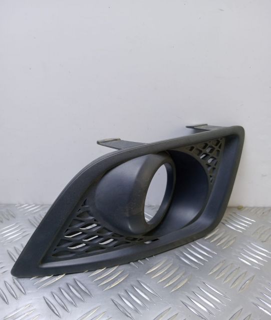 Grila proiector  ceata dreapta 6S61-19953 Ford Fiesta a 5-a generatie