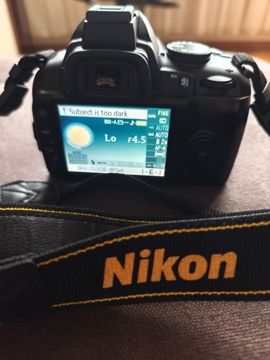 Aparat foto DSLR Nikon D3000 18-55 VR