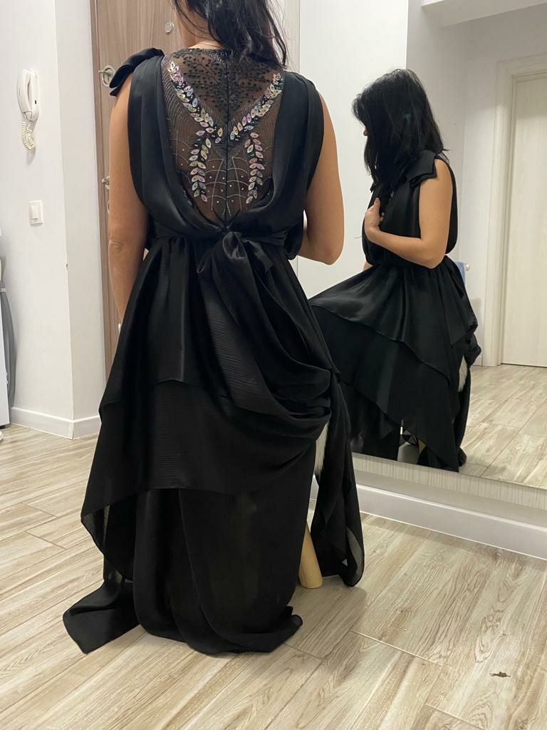Rochie de seară deosebită!