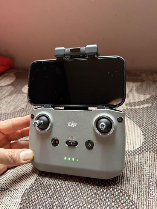 Продавам контролер DJI RC-N3