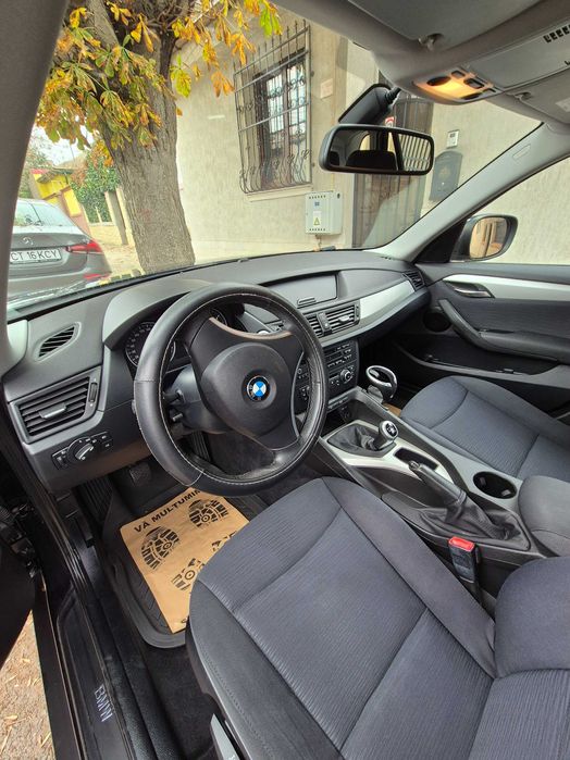 vand BMW X1 2011 stare f buna
