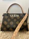 Дамска оригинална чанта Guess