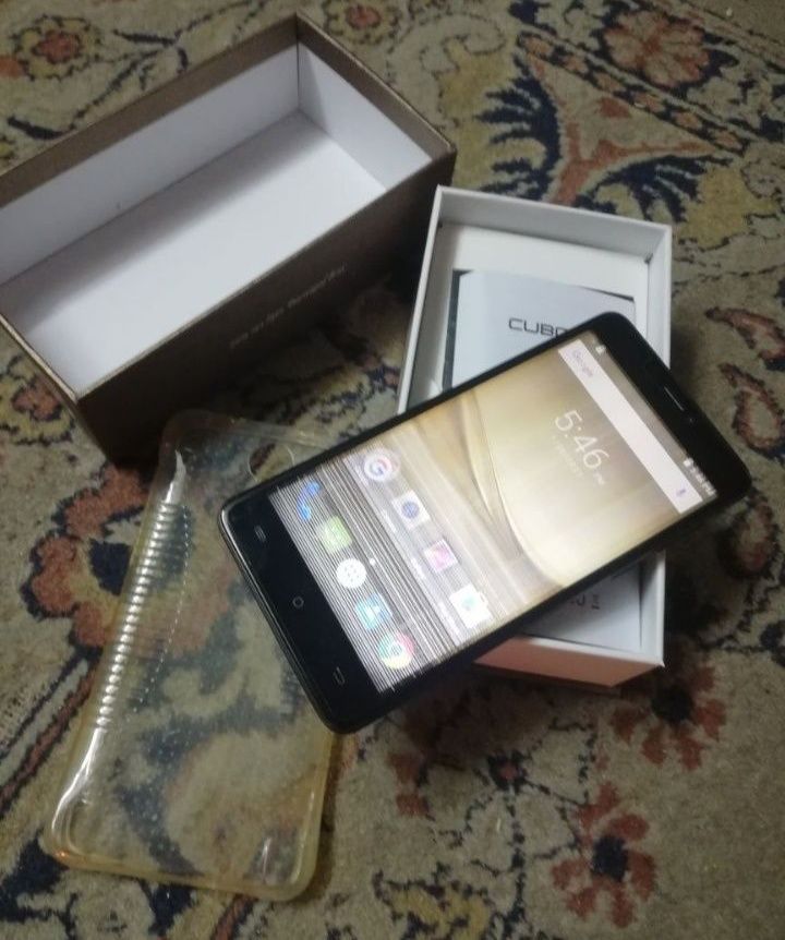 Telefon piese Cubot Max 32GB / 3GB RAM Fullbox ,Display defect , piese