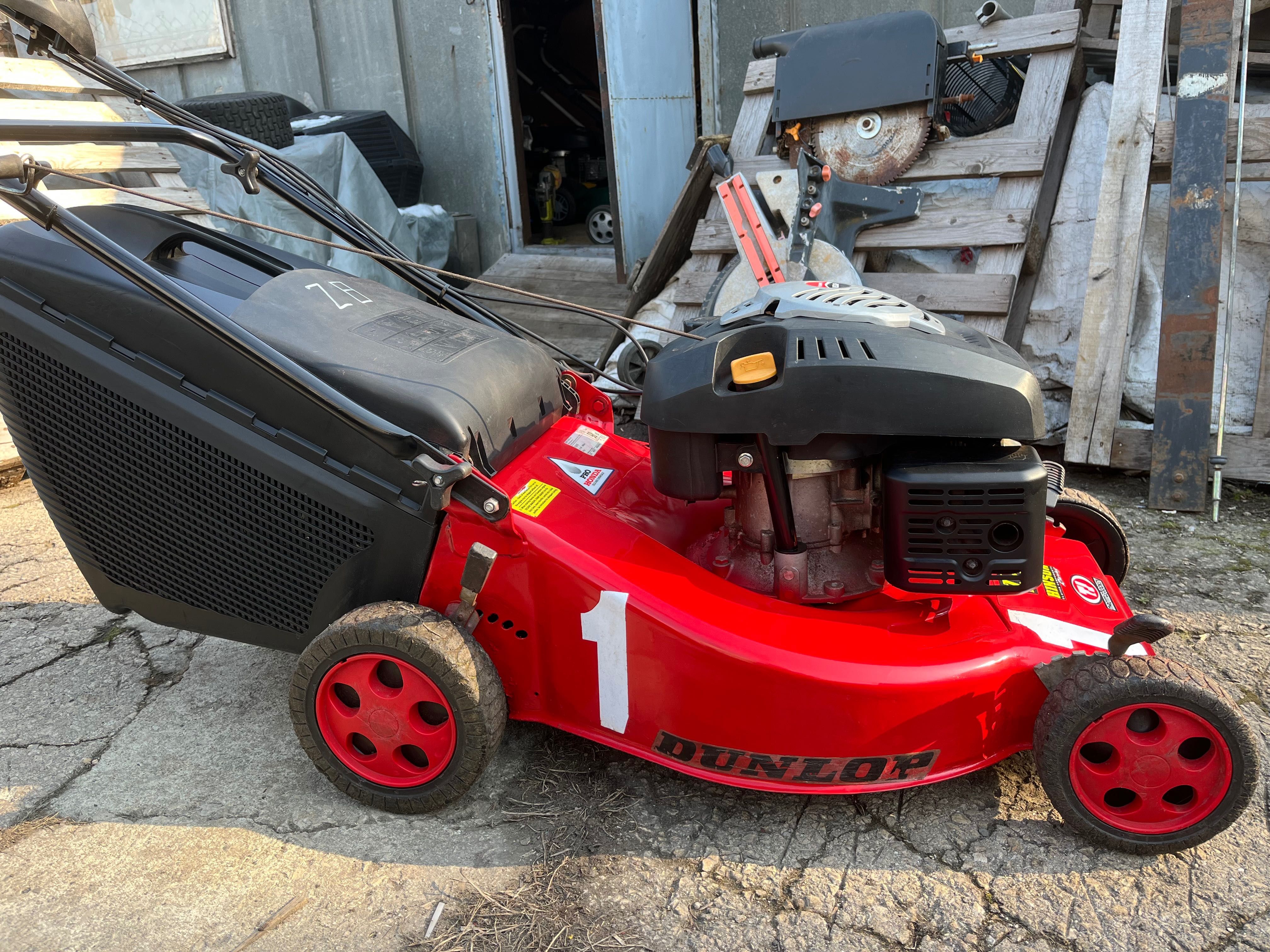 28:Самоходна моторна косачк Mountfield 5.5 hp Briggs