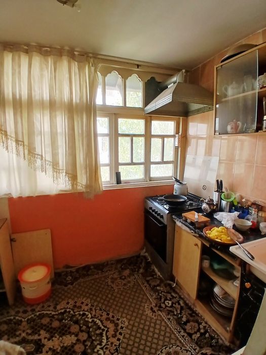 Вторичка 3/4 в хорошем районе  Самарканда