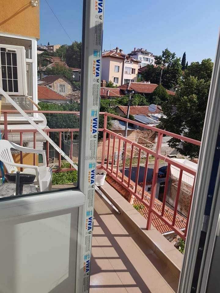 Дава се под наем Едностаен апартамент в Стара Загора, ОРБ - 45 кв.м за 204 € - Снимка #2