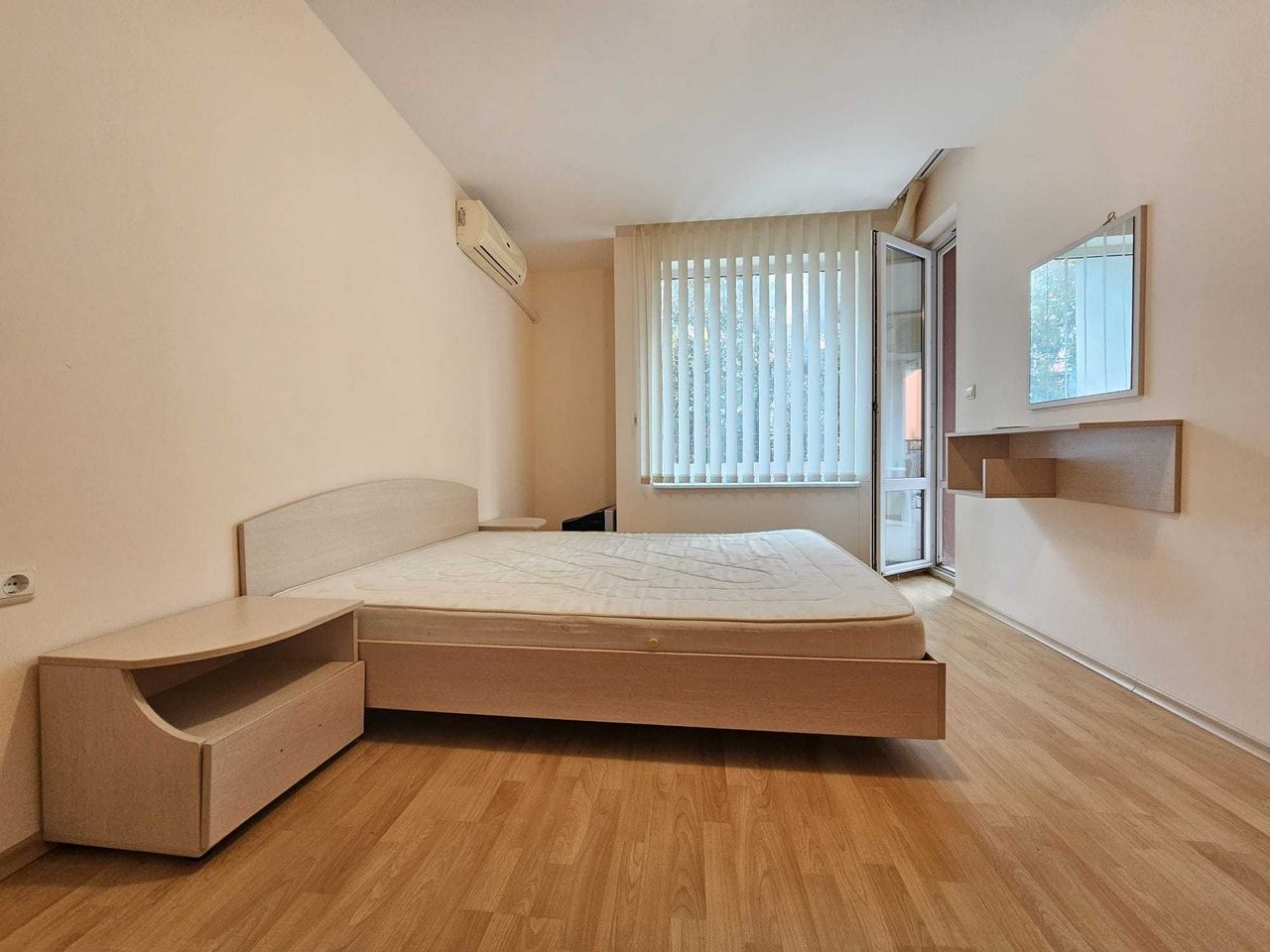 Продава се Двустаен апартамент в к.к. Елените - 70 кв.м за 999 €/кв.м - Снимка #6