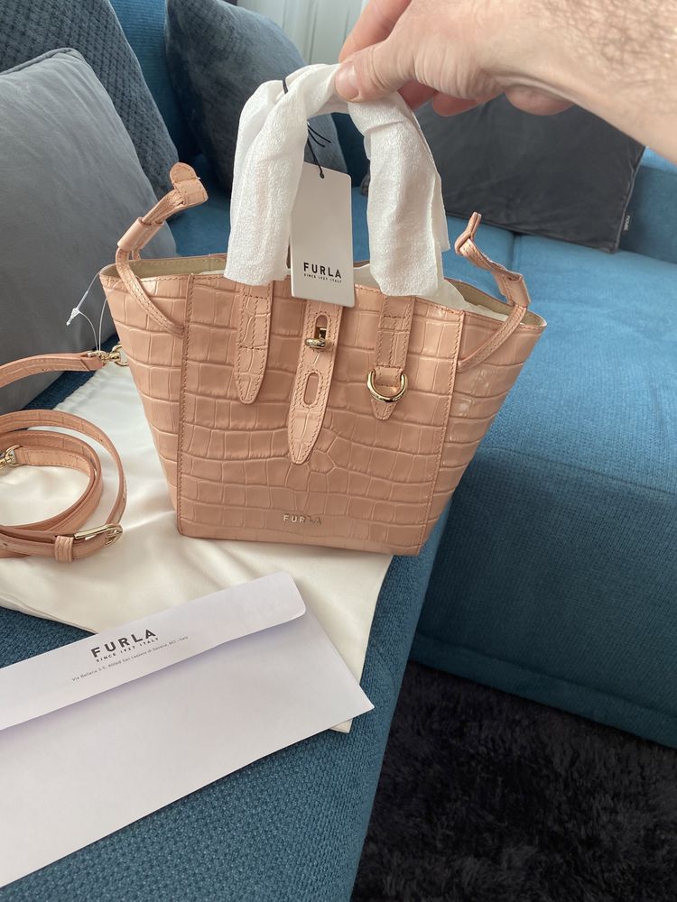 FURLA NET Tote Mini Rose! Нова, 100 % оригинал с всички документи.