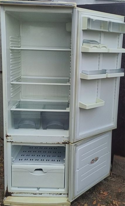 Продам холодильник