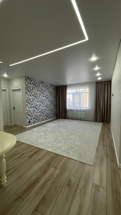 Продам 3 комнатную квартиру , в новом центре
