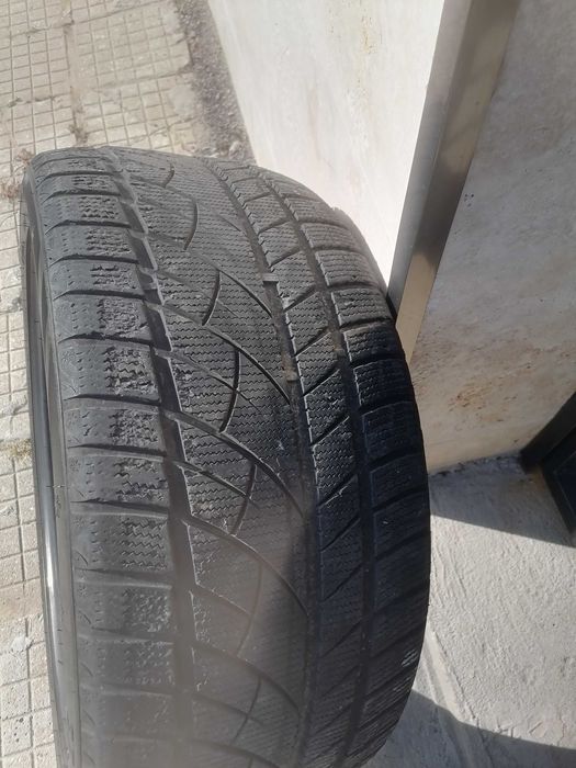 Гума зимна 275/40/20