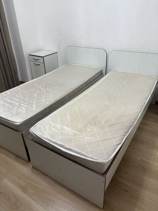 Продам Кровати 90х200