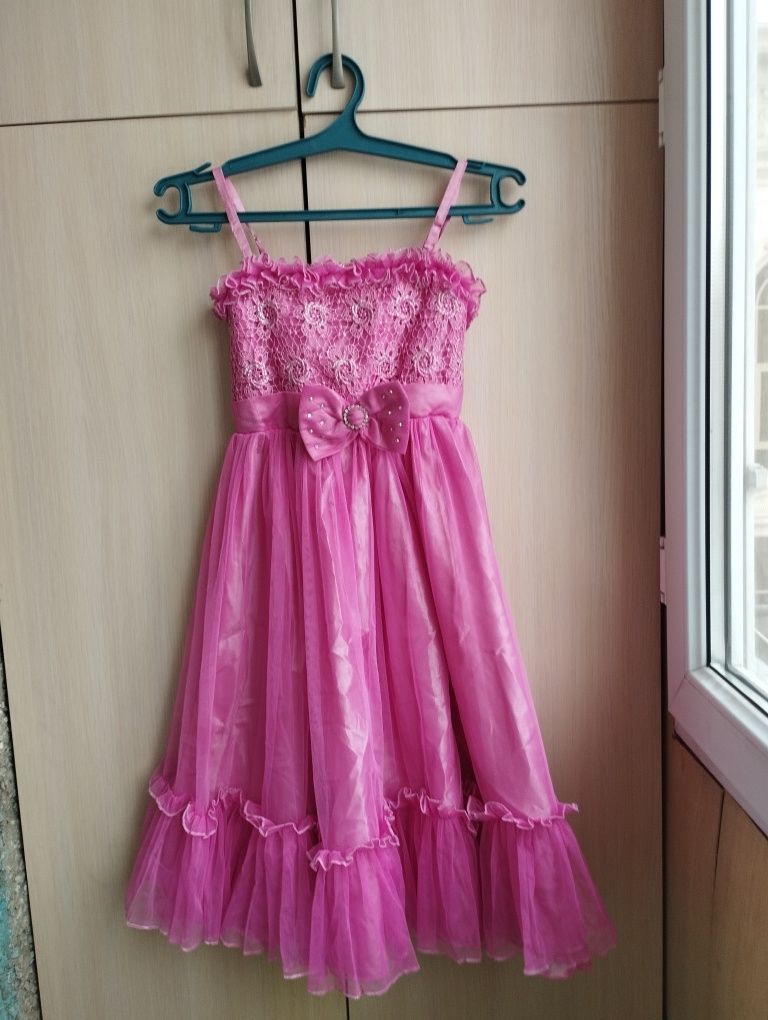 Платье нарядное, для девочек 6-12 лет