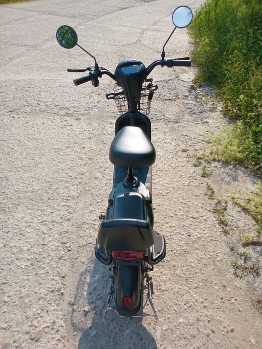 Scuter electric schimb cu porc