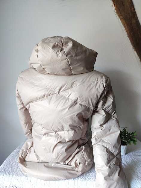 Geaca cu puf Rezerved