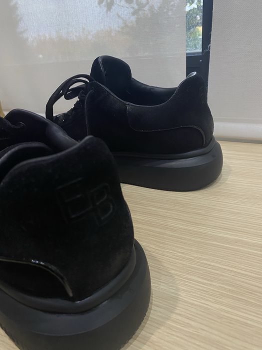 Sneakers Barbati Enzo Bertini Negri din Piele Intoarsa cu Logo Embolsa
