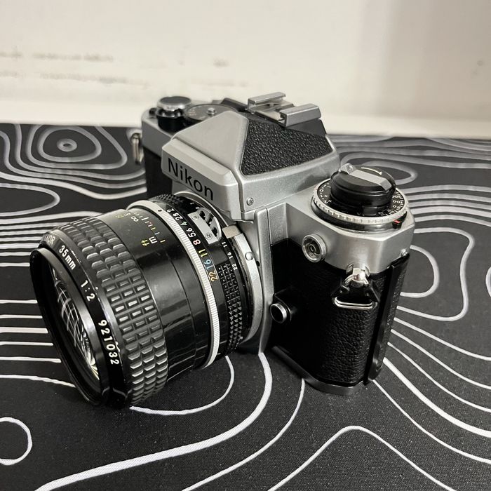 Nikon FE cu Nikkor ai 35mm f2
