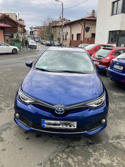 Toyota Auris Hybrid