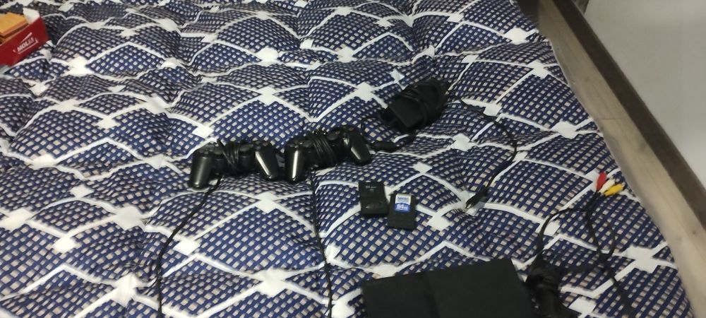 PlayStation 2 cu memory card