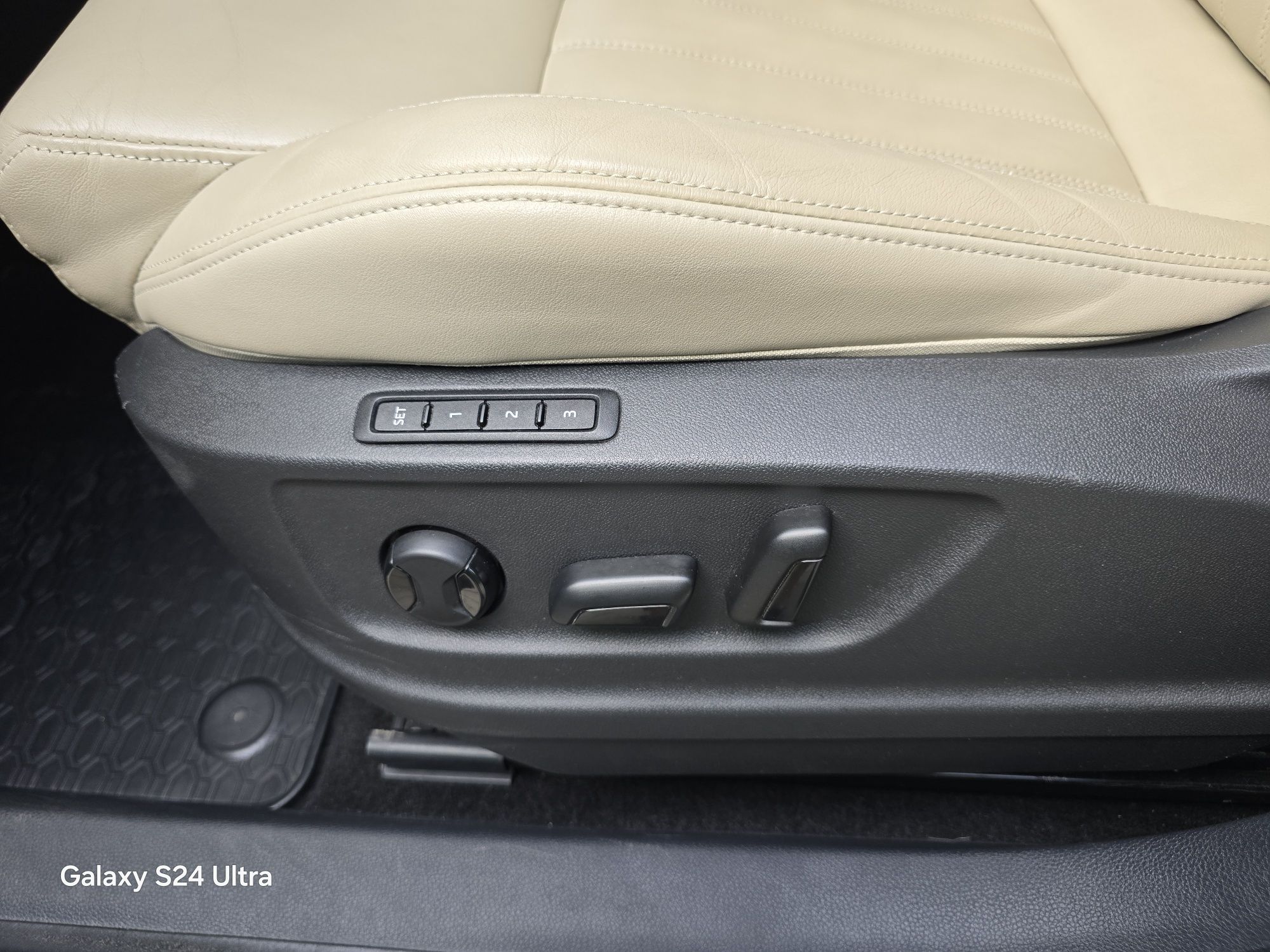Skoda karoq 2.0tdi dsg 150cp 4x4