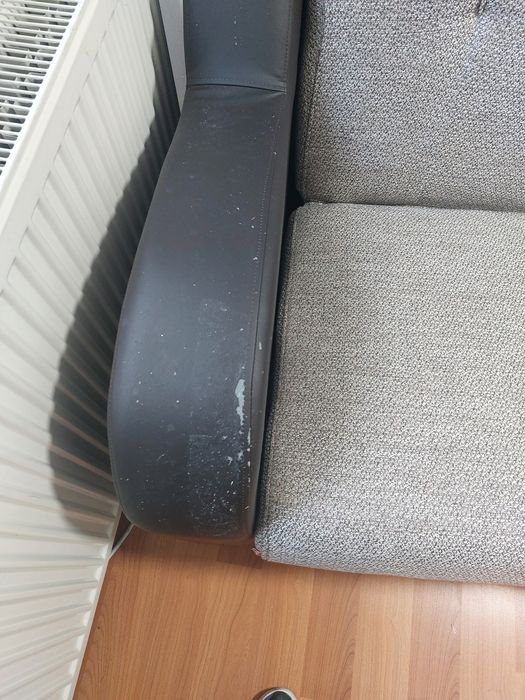 Canapea extensibila în stare buna