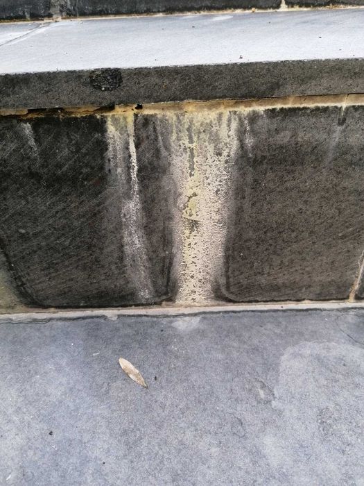 Oferim servicii de curățare piatra naturala,marmura,granit.